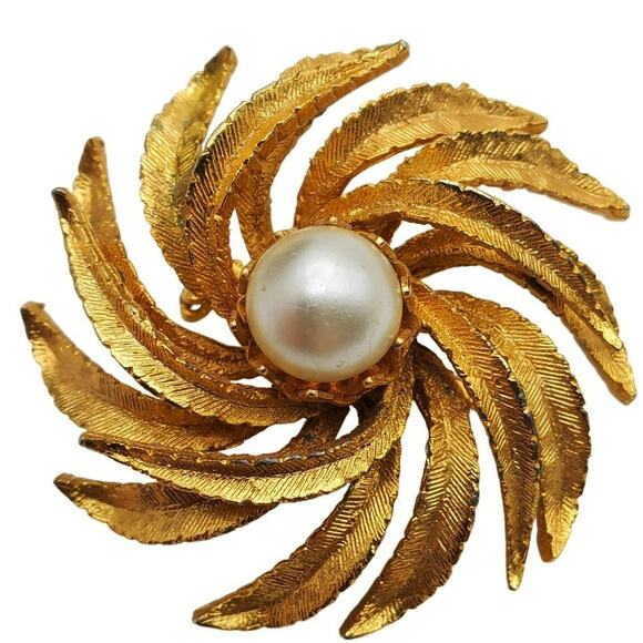 Retro Pearl Sunburst Brooch Brushed Gold Tone Fireworks Classic Pinwheel Pin 60s - Picture 2 of 7